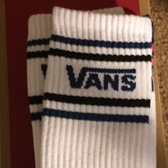 Deadstock- New men’s Vans socks 2 pack - Picture 2 of 4